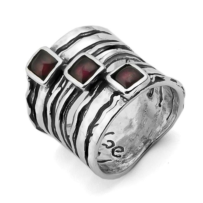 Sterling Silver Ring With Three Garnet Squares - 1